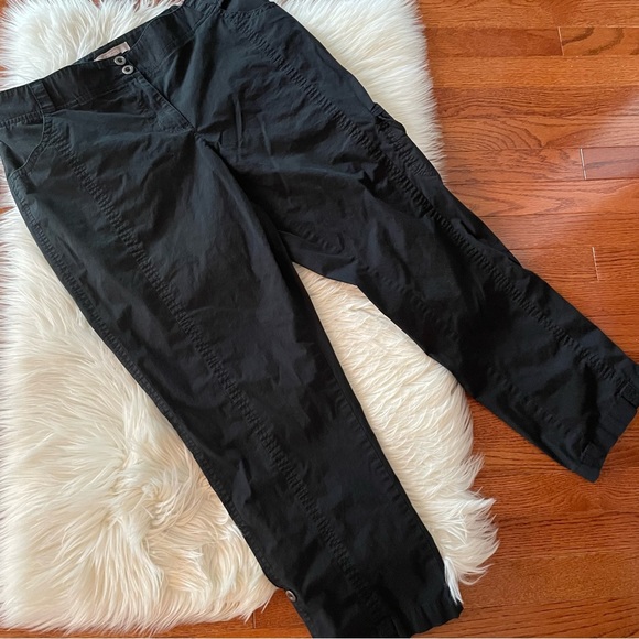 Chico’s Black Pants Convertible Roll Up Size 2.5 / 14 - Picture 2 of 5